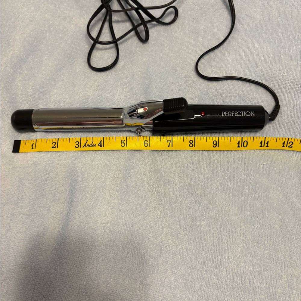 Perfection Black Glossy curling iron with Silver Logo